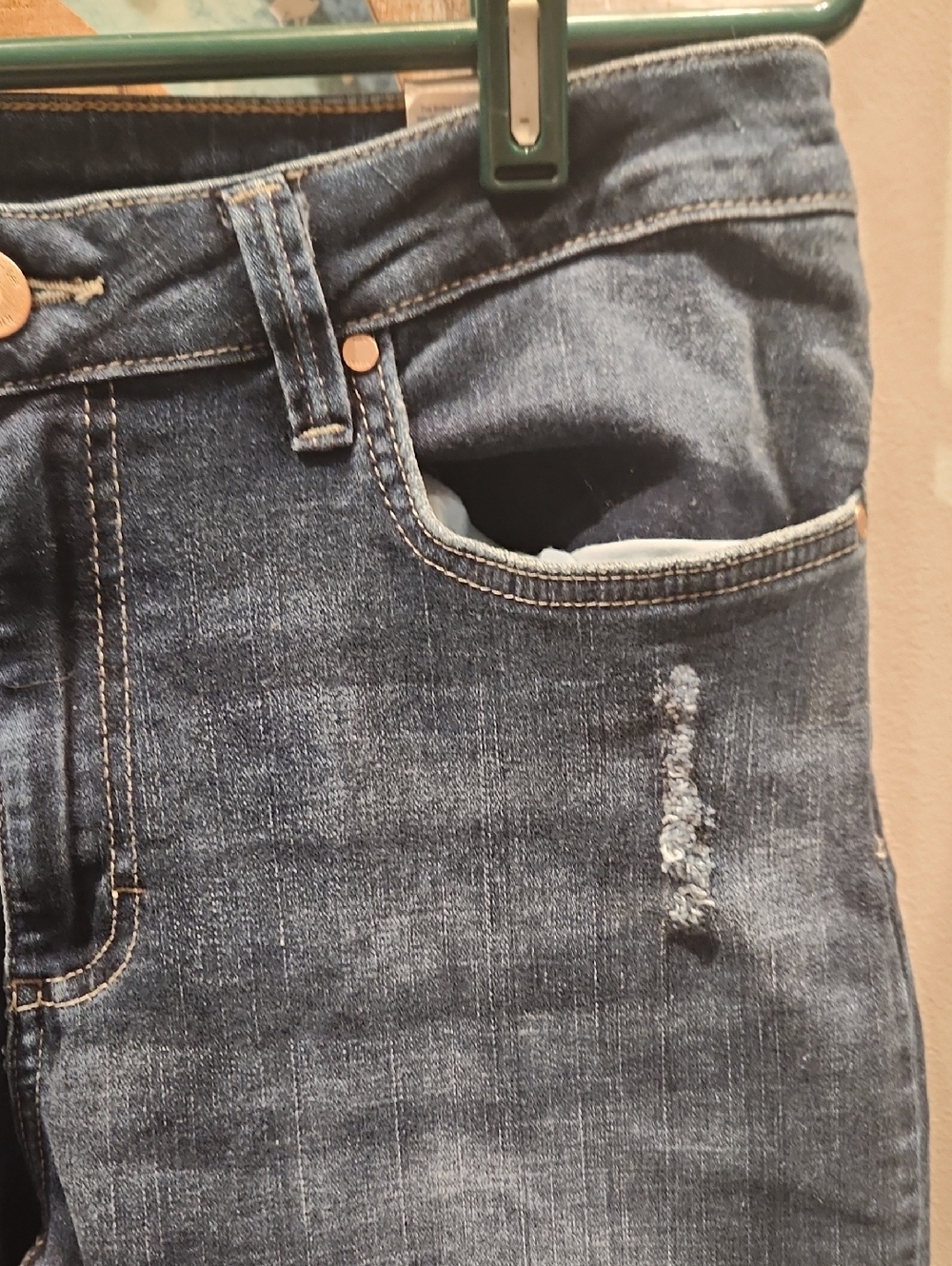 NWT LEE Indigo Riders Distressed Capris Denim Jeans w/Copper Button Sz 12 Avg - Picture 2 of 10